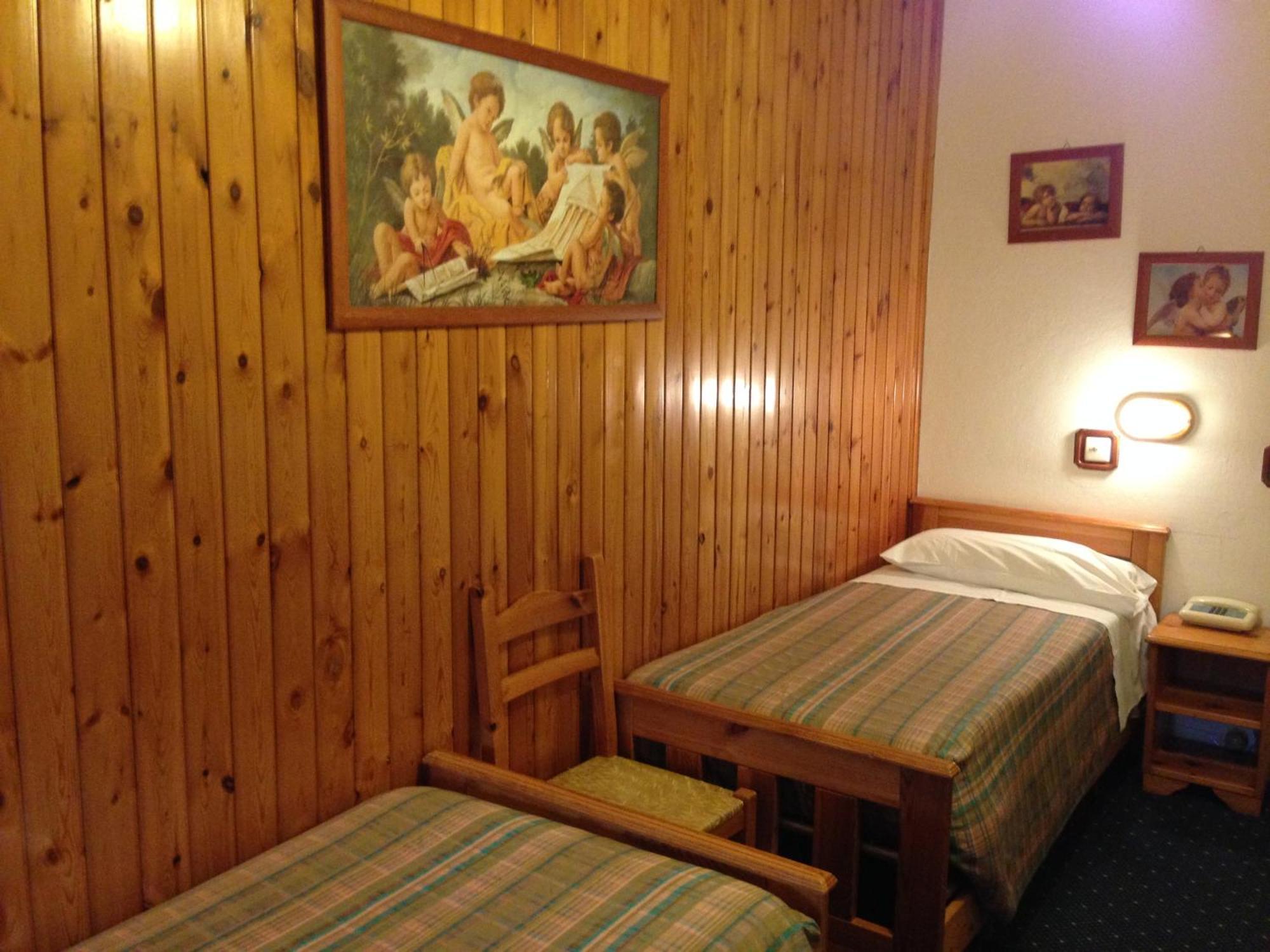 Hotel Cimone Ріолунато Номер фото